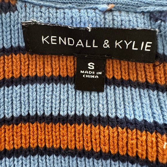 Striped Cropped Sweater - Picture 4 of 4